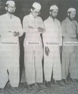 maliki hanafi shafii hanbali hands position prayer islam